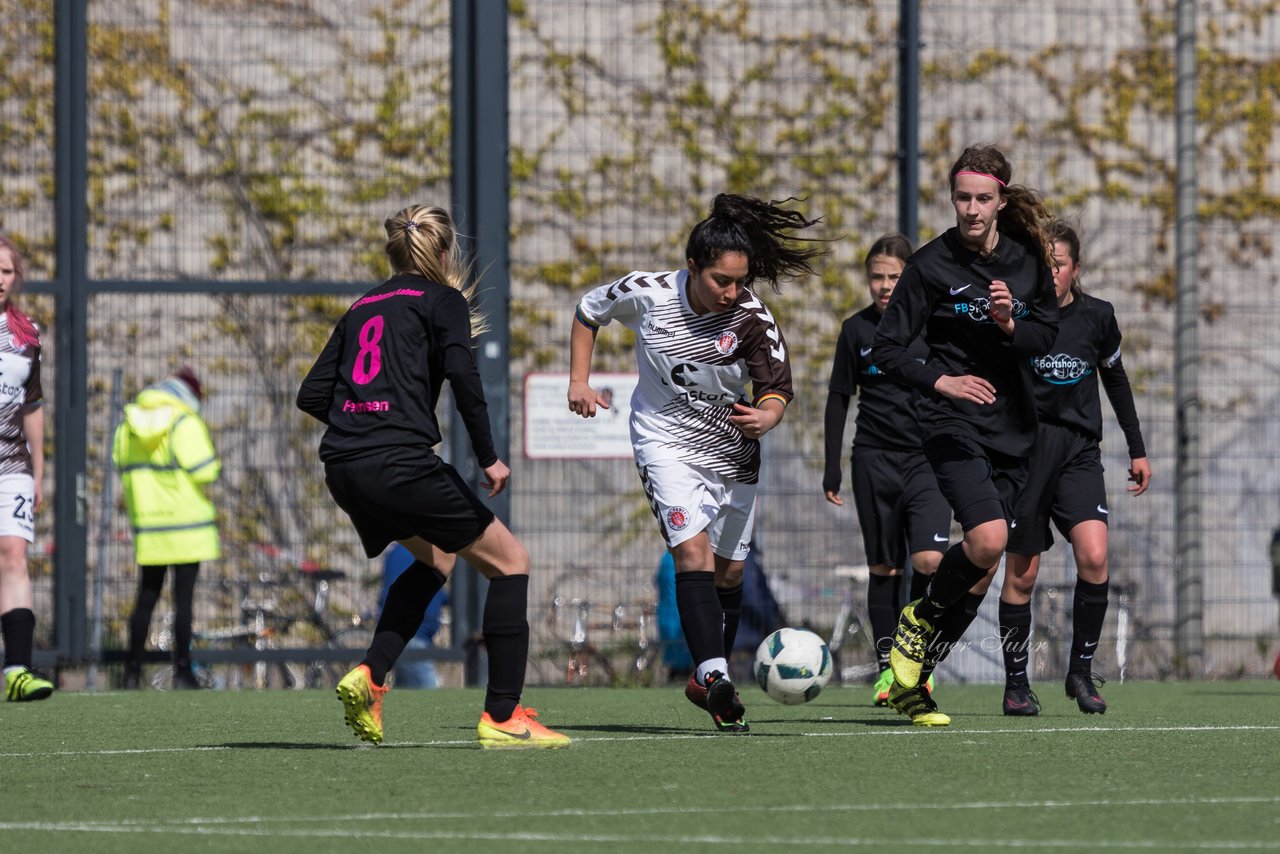 Bild 92 - B-Juniorinnen St.Pauli - C-Juniorinnen SV Steinhorst : Ergebnis: 1:2